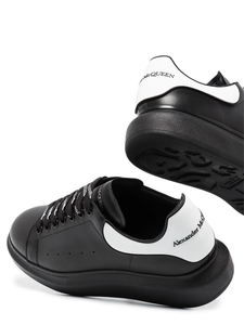 N374O (G5) Alexander mcQueen tenis bajo color Negro Blanco