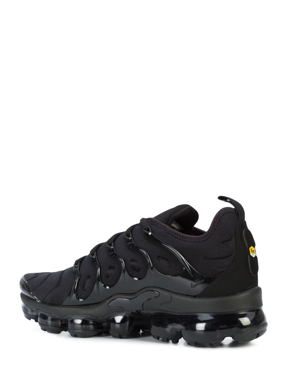 comprar vapormax plus