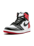 N370O Jordan Air Jordan 1 Retro High OG black toe