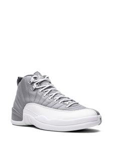 N372O Air Jordan 12 "Stealth" gris blanco