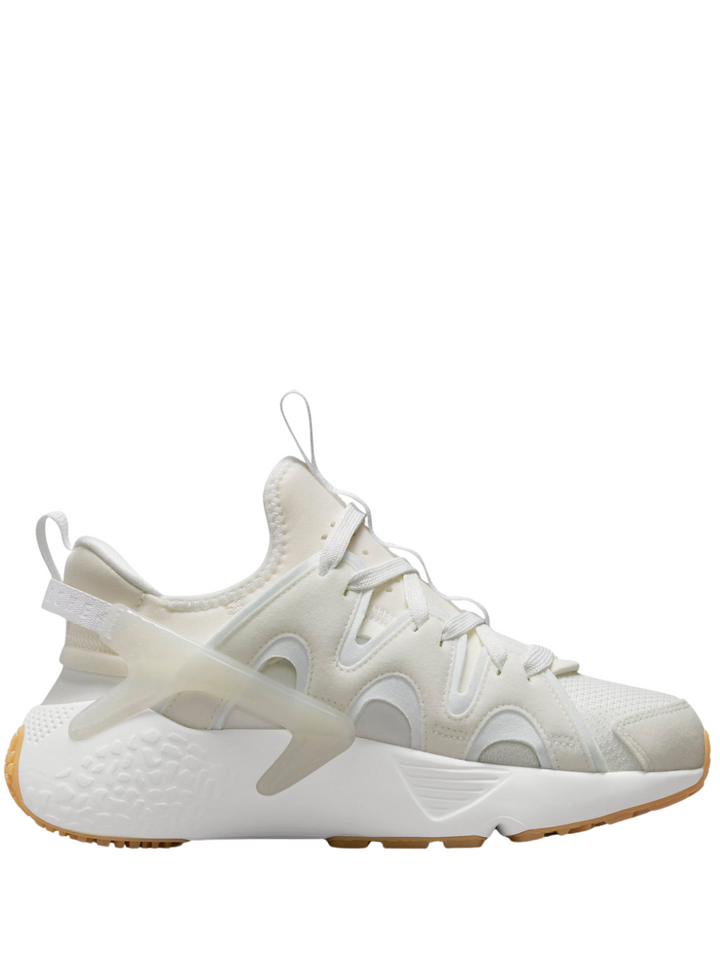 N373O NIKE’S NEW AIR HUARACHE CRAFT SURFACES IN “WHITE GUM