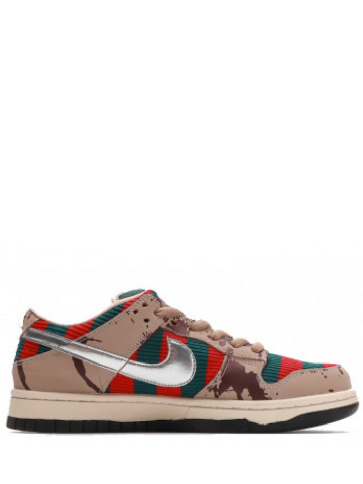 N370O Nike SB Dunk Low Freddy Krueger