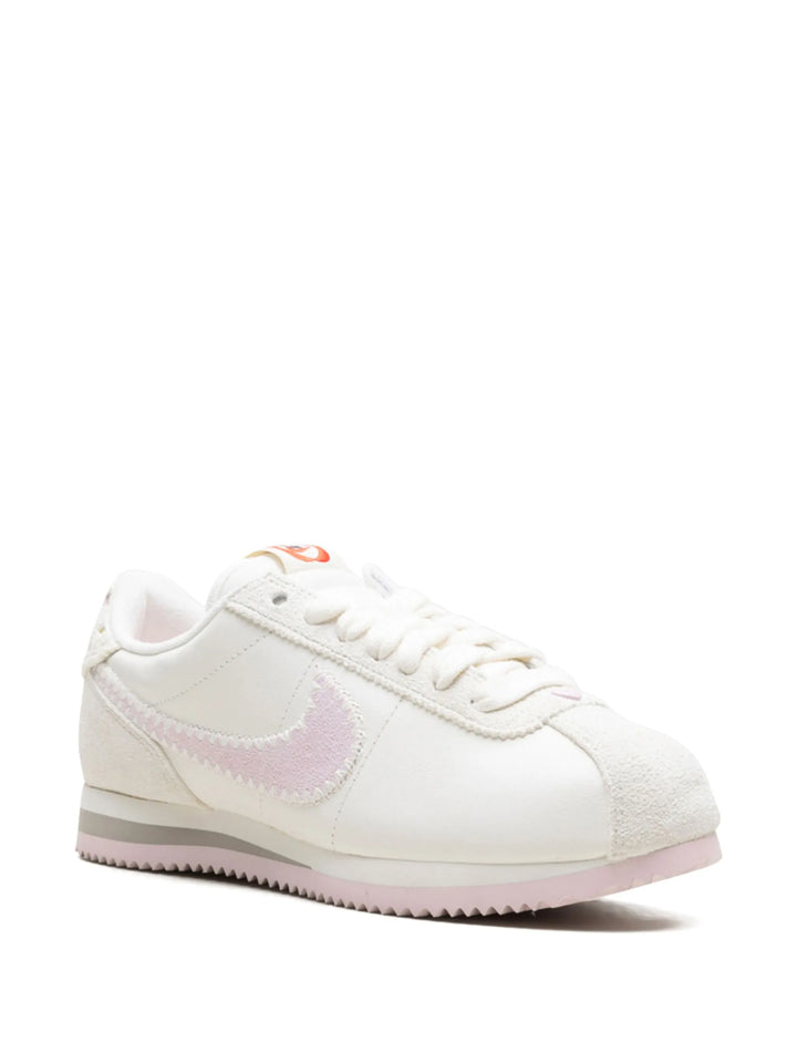 Nike tenis Cortez "Valentine's Day - 2025" - Calzado de mujer y hombre