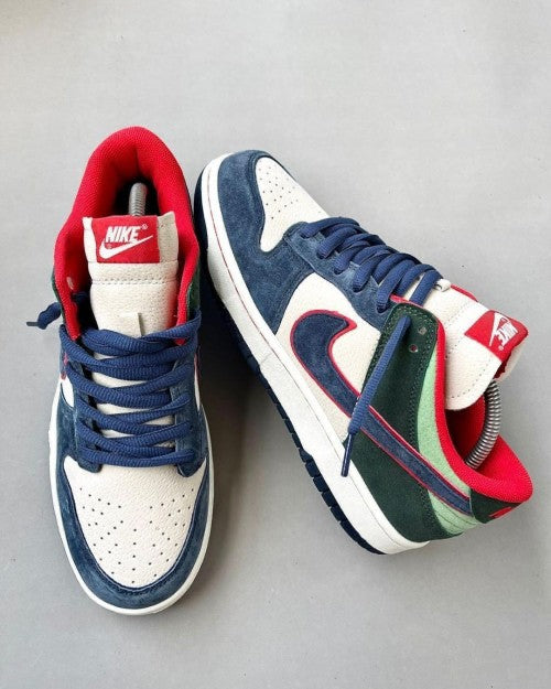 N372O NIKE SB DUNK LOW GREENBACK