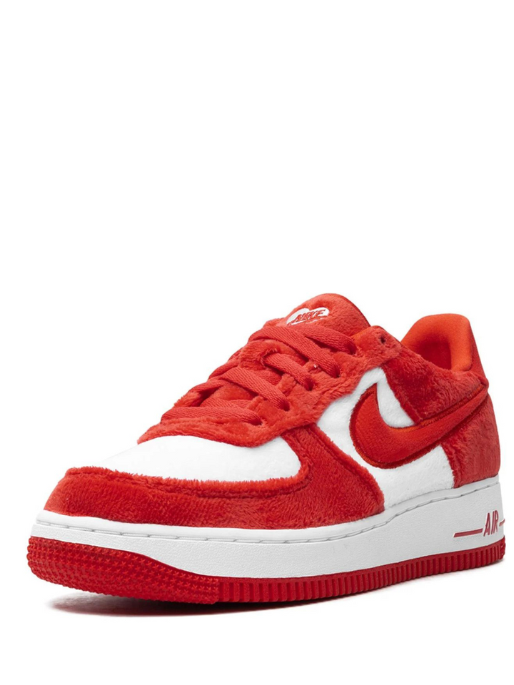 N373O NIKE AIR FORCE 1 LOW GS "Valentines Day 2024