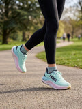 Hoka Skyward X en color verde menta