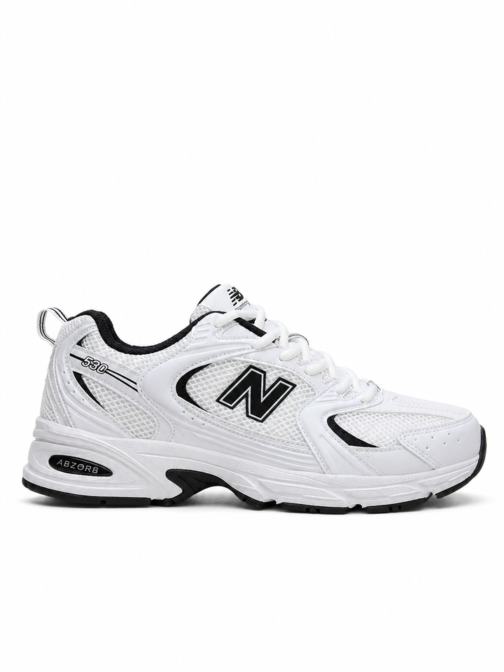 New Balance 530 en color blanco y negro