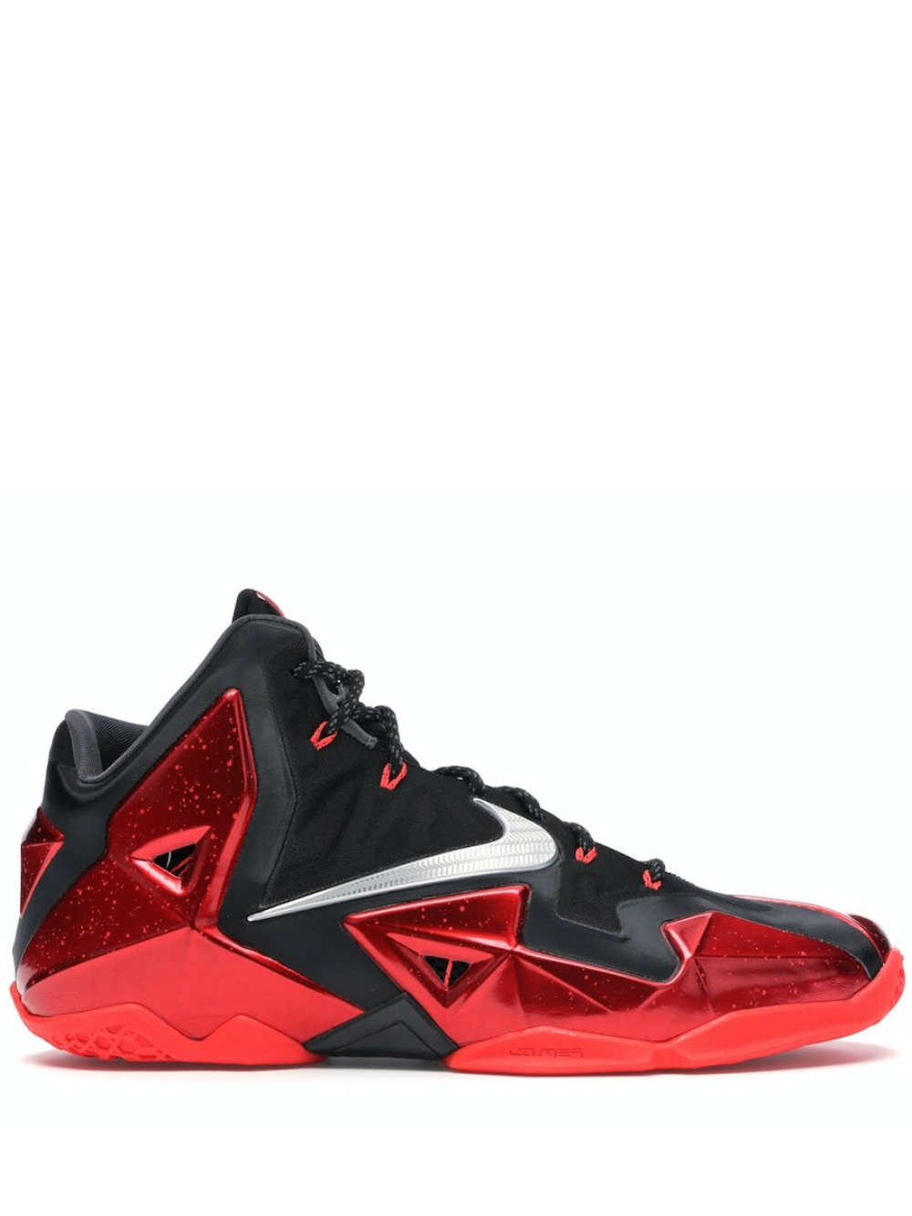 N372O Nike LeBron 11 'Away' Negros Rojos Metálicos