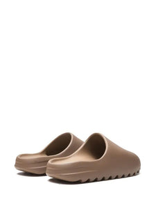 N370O Adidas YEEZY SLIDE MARRON