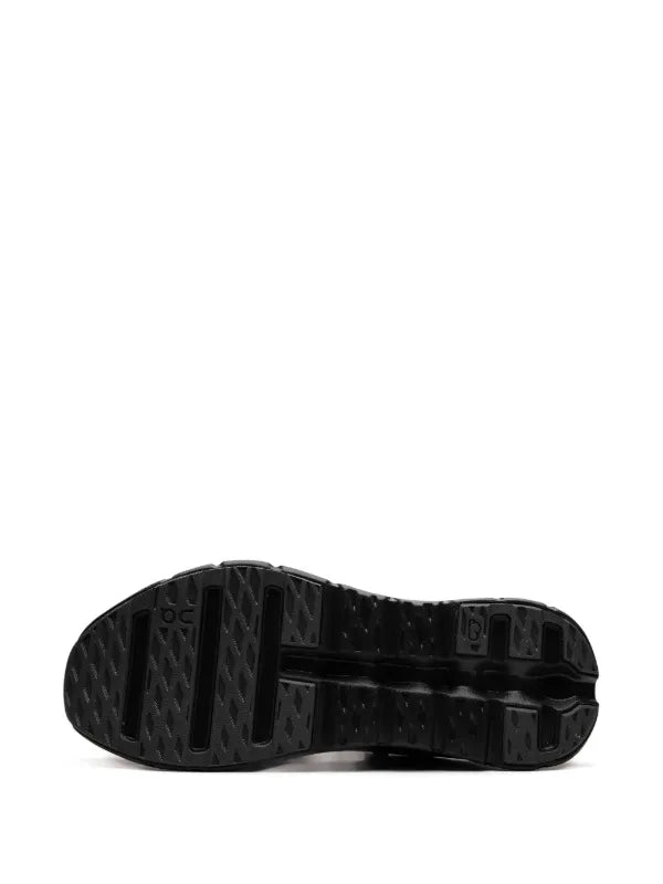 On tenis deportivos Tenis On Running Cloudtilt Black Negro