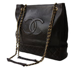 CHANEL BLACK VINTAGE TIMELESS CHAIN Bolso Cabás Chanel en cuero negro