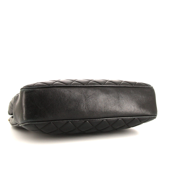 CHANEL BLACK VINTAGE TIMELESS CHAIN Bolso Cabás Chanel en cuero negro