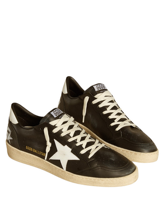 Tenis Golden goose Ball Star de napa negra con estrella y refuerzo del talón de piel blanca