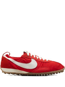 Moon Shoe x Jacquemus para mujer University Red and Gum Light Brown
