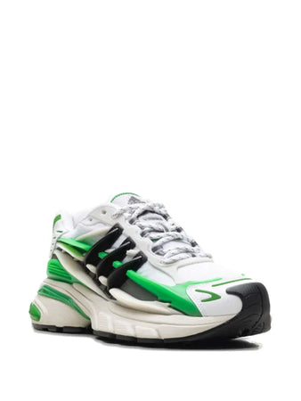 adidas tenis Adistar Jellyfish en colaboración con Pharrell