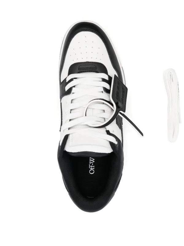 N374O Off-White Out of Office black and white
