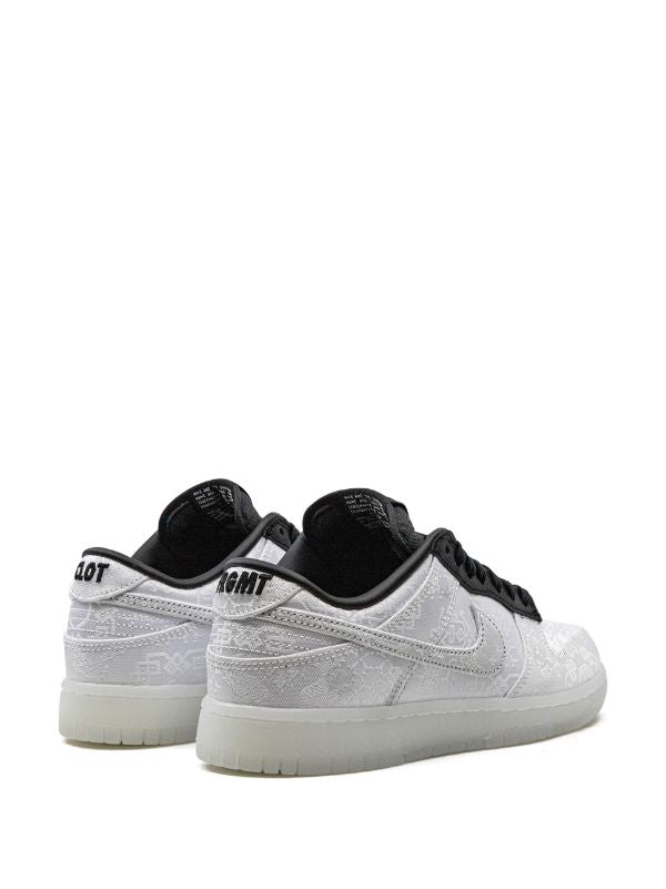 N373O Nike Dunk Low "Fragment Design - Clot" sneakers