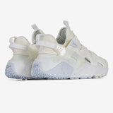 N373O NIKE’S NEW AIR HUARACHE CRAFT SURFACES IN “WHITE
