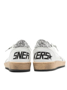 Golden Goose tenis bajos Ball Star blanco plata