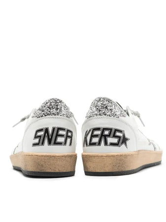 Golden Goose tenis bajos Ball Star blanco plata