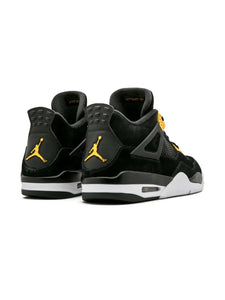 (G5) Jordan tenis Air Jordan 4 Retro Royalty negro suela blanca