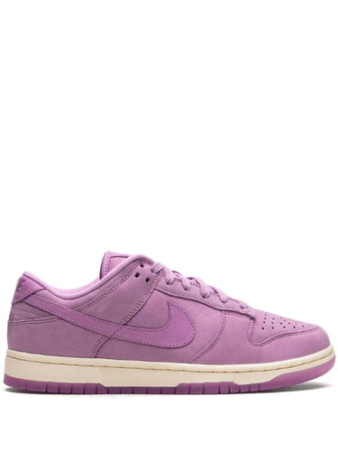 N373O 
Nike
Dunk Low 