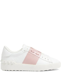 Valentino Garavani
tenis con apliques