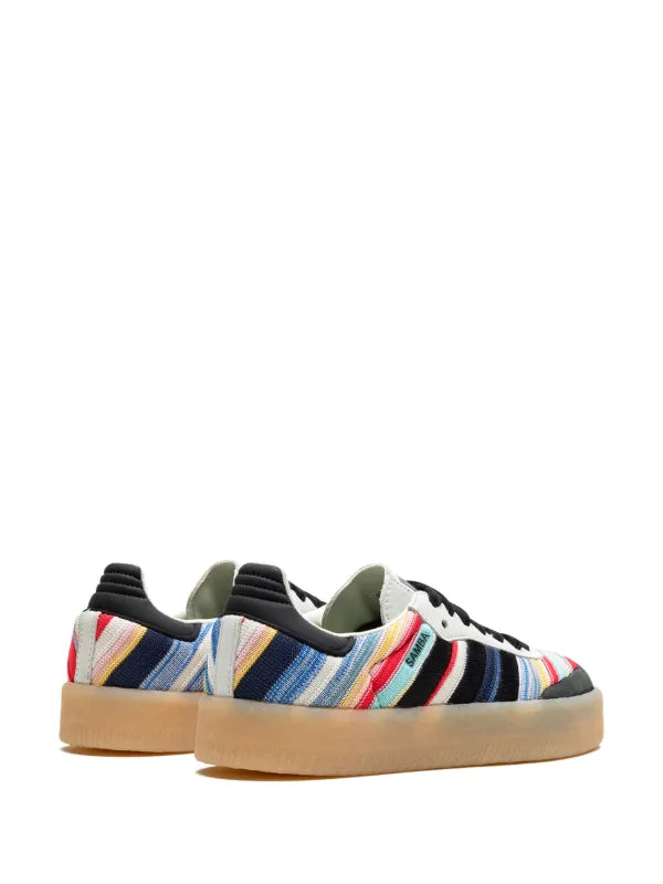 adidas tenis Sambae Ivory Black de adidas x KSENIASCHNAIDER