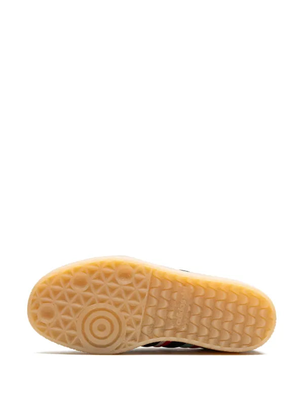 adidas tenis Sambae Ivory Black de adidas x KSENIASCHNAIDER