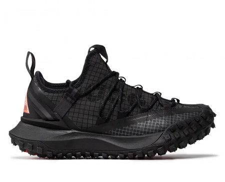 N373O Nike Acg negro naranja