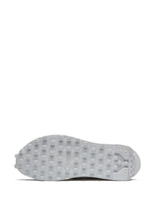 N372O Nike tenis LDWaffle de Nike x Sacai