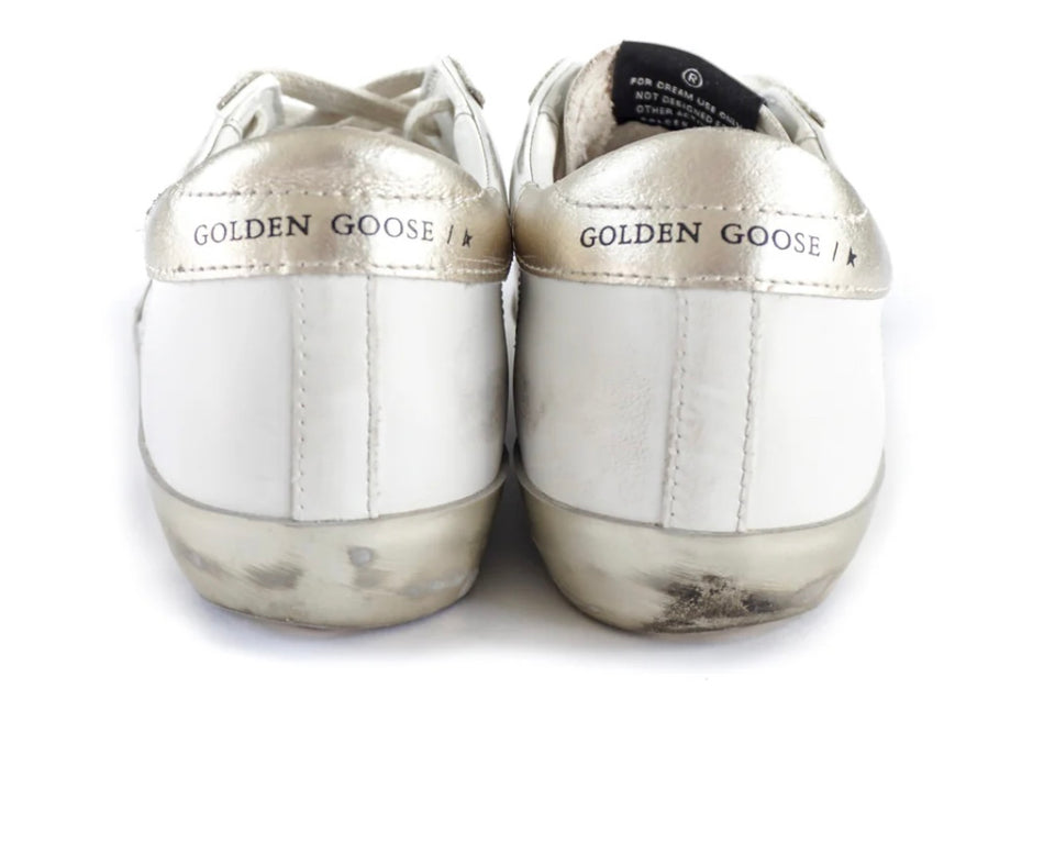 N374O Golden Goose Wmns Superstar
'White Gold'
March 18
360
STOCK
360stockworld