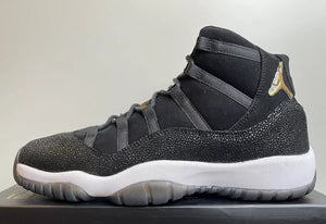 N374O tenis Air Jordan 11 "Heiress Black Stingray"