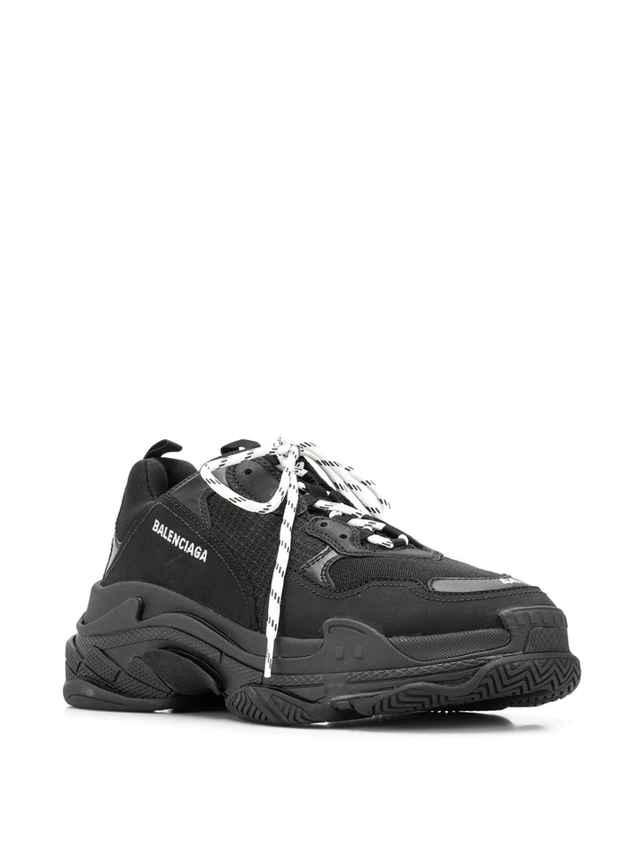 N372O (D) BALENCIAGA TRIPLE S TRAINER 'TRIPLE BLACK'
