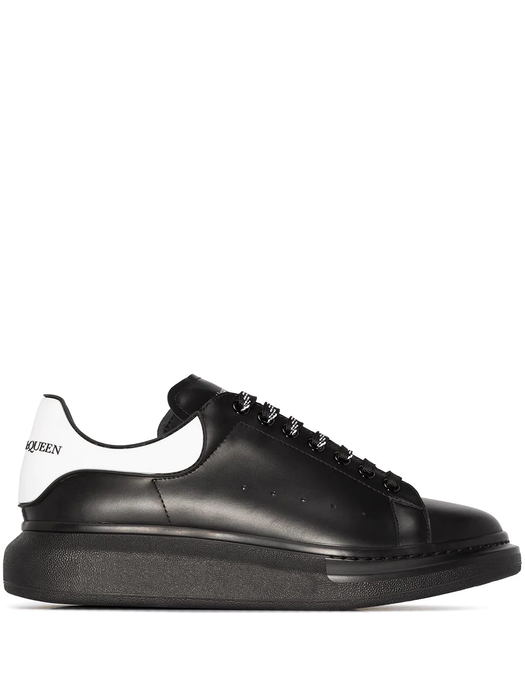 N370O Alexander mcQueen tenis bajo color Negro Blanco