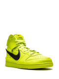N3700 tenis Dunk High Atomic Green de Nike x AMBUSH