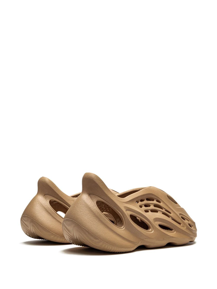 N370O Adidas Yeezy FOAM RNNR ‘Ochre’