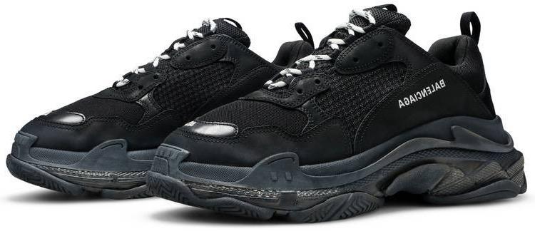 N372O (D) BALENCIAGA TRIPLE S TRAINER 'TRIPLE BLACK'