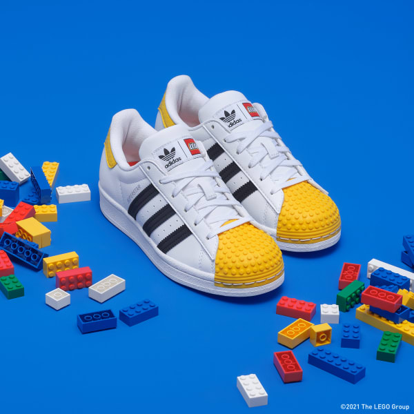 N370O Adidas Super Star Concha blanco amarillo lego