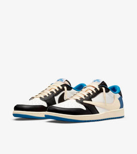 N370O Air Jordan 1 Low Travis Scott x Fragment