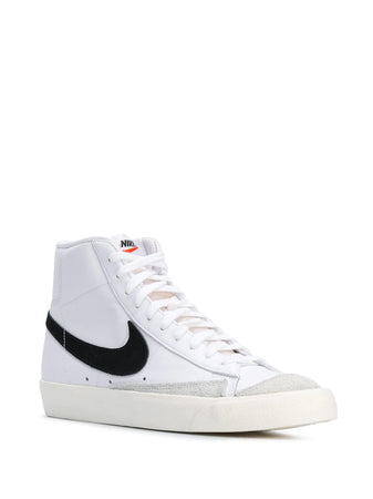 N373O Nike blazer mid 77 vintage blanco negro clásico piel