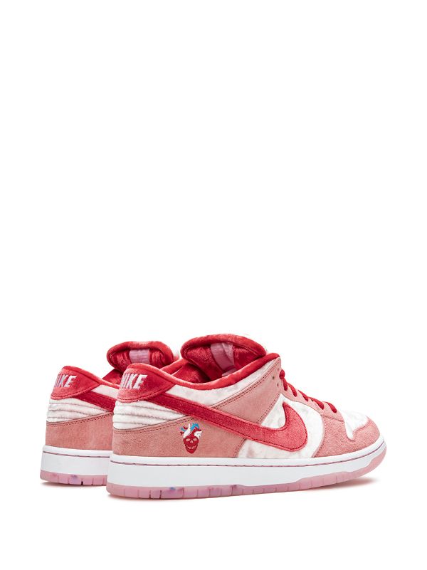N373O tenis Nike x StrangeLove Dunk Low SB Gamuza Rosa