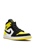 N370O Air Jordan 1 Mid SE amarillo blanco negro