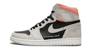 N370O Jordan 1 Retro High Neutral Grey Hyper Crimson