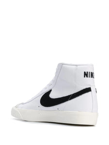 N373O Nike blazer mid 77 vintage blanco negro clásico piel
