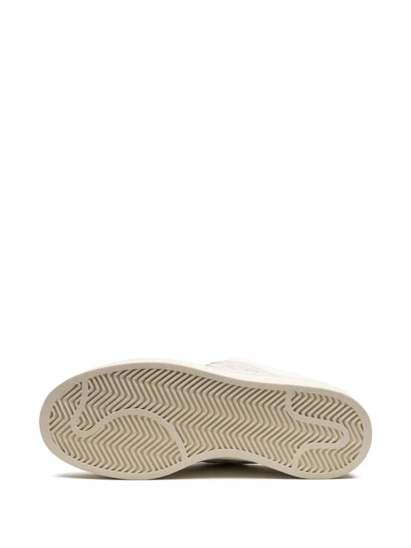 N372O adidas "tenis Campus ""Cream"" de adidas x Bad Bunny"