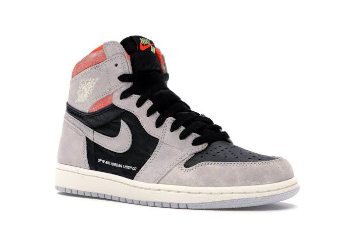 N370O Jordan 1 Retro High Neutral Grey Hyper Crimson