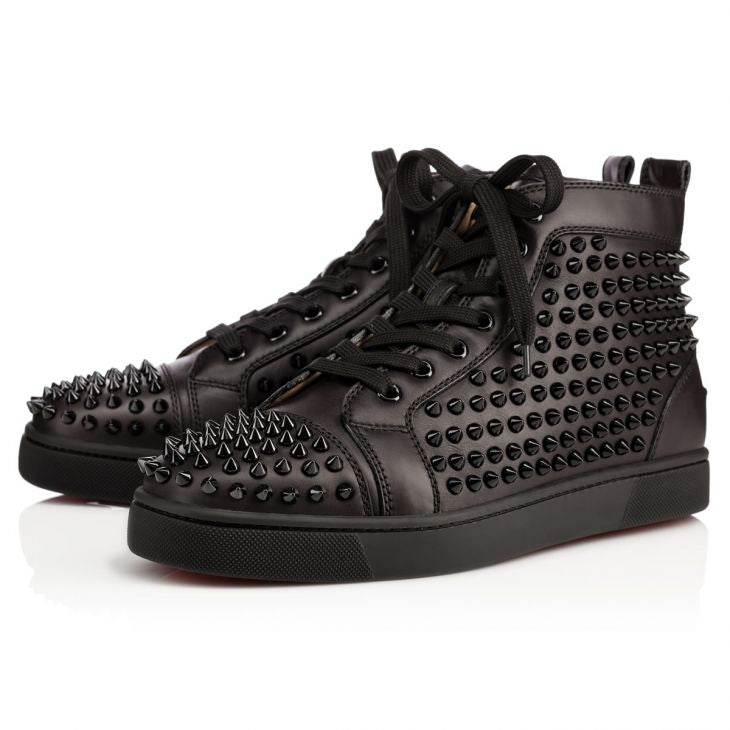 N372O Christian Louboutin's Louis Spikes Sneakers - Calf leather and spikes - Black ADD TO WISHLIST - LOUIS SPIKES - SNEAKERS - CALF LEATHER AND SPIKES - BLACK